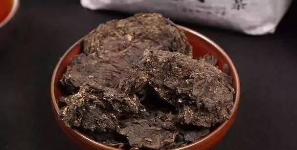怎样正确保存黑茶？（黑茶保鲜有窍门，让您享受更好的品质）-第1张图片-绿意生活