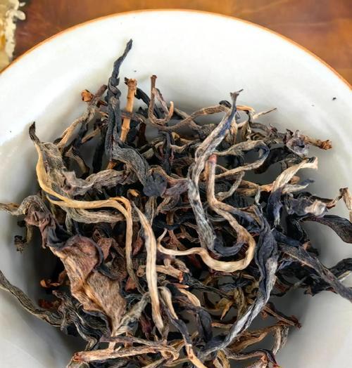 老树茶和古树茶的区别：品味历史的味道-第3张图片-绿意生活