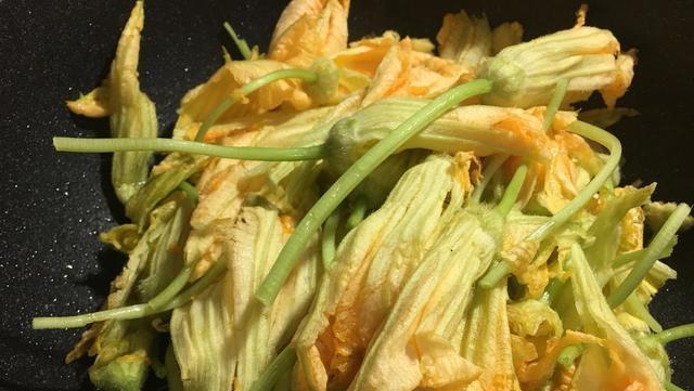 应对菜花儿过多，巧妙保存不浪费（菜花儿的储存技巧及美食创意应用）-第3张图片-绿意生活